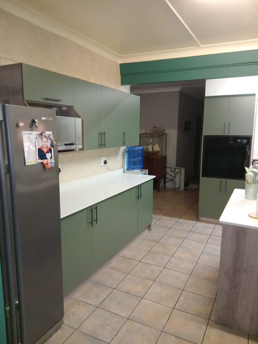7 Bedroom Property for Sale in Bodorp North West